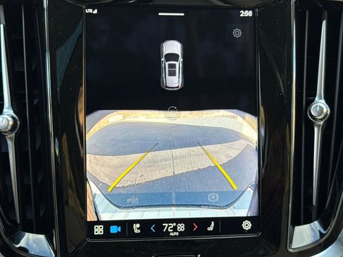 New 2025 Volvo V60 B5 Cross Country Plus w/ Protection Package Premier image 17