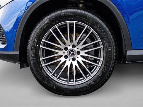 Used 2026 Mercedes-Benz GLC 300 4MATIC image 9