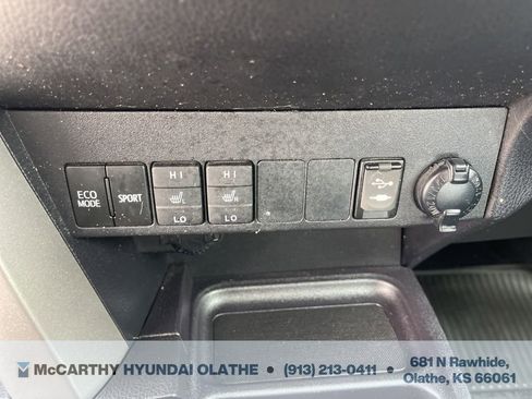 Used 2018 Toyota RAV4 Limited w/ Advanced Technology Package image 30