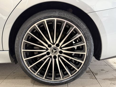 Used 2023 Mercedes-Benz C 300 Sedan image 7