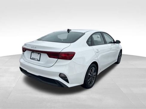 Certified 2024 Kia Forte LXS image 8