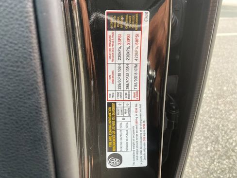 Used 2022 Nissan Pathfinder S image 32