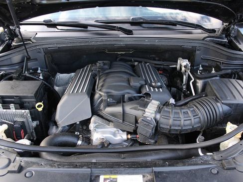 Used 2016 Jeep Grand Cherokee SRT AWD/4WD image 26