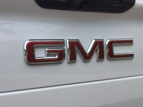 New 2026 GMC Sierra EV Elevation image 13