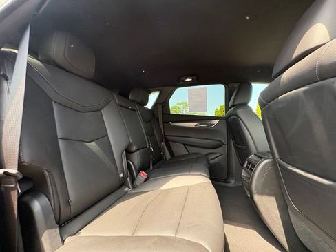 Used 2023 Cadillac XT5 Luxury AWD/4WD image 26