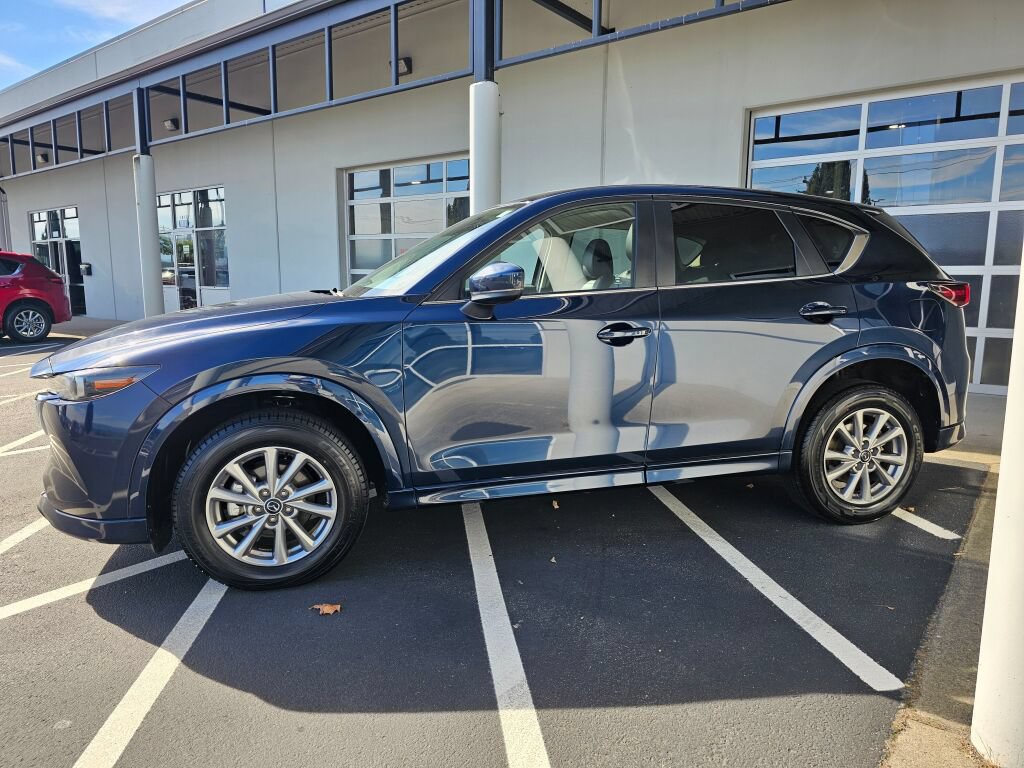 Used 2025 MAZDA CX-5 AWD 2.5 S w/ Preferred Package image 2
