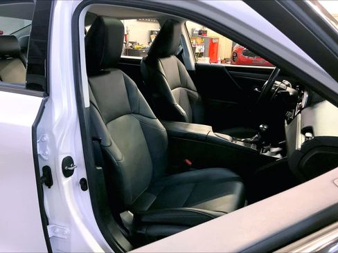 Used 2022 Lexus ES 350 w/ Premium Package image 9