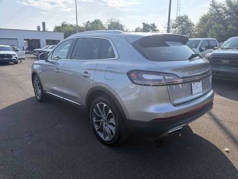 Certified 2022 Lincoln Nautilus Reserve w/ Luxury Package AWD/4WD image 3