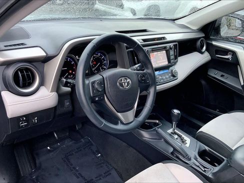 Used 2016 Toyota RAV4 XLE FWD image 17