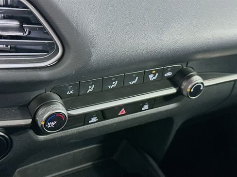 Used 2022 MAZDA CX-30 AWD 2.5 S image 22