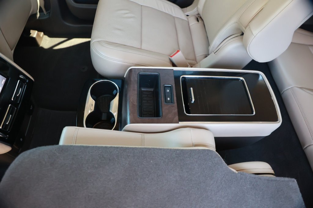 Used 2024 Lincoln Aviator Reserve w/ Equipment Group 201A AWD/4WD image 37