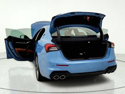 Used 2022 Maserati Ghibli Modena RWD image 17