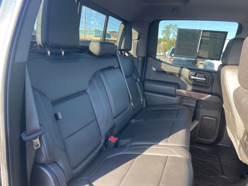 Used 2019 Chevrolet Silverado 1500 LT Trail Boss image 24