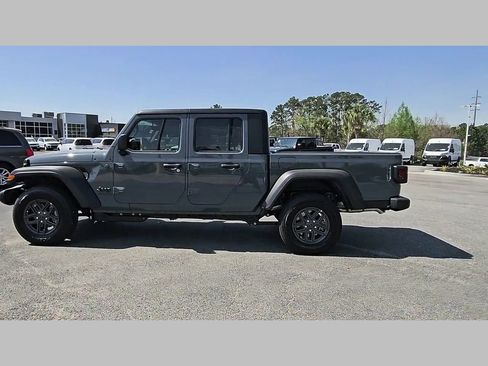 New 2026 Jeep Gladiator Sport AWD/4WD image 28