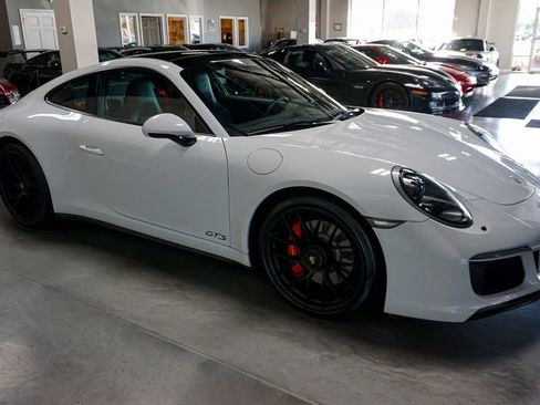 Used 2018 Porsche 911 GT3 RS image 2
