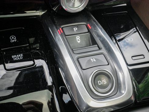 Used 2024 Acura MDX SH-AWD w/ Technology Package image 26