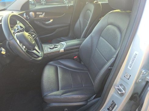 Used 2020 Mercedes-Benz C 300 Sedan w/ Premium Package image 4