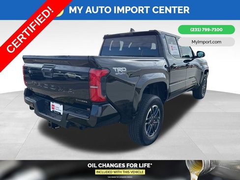 Certified 2025 Toyota Tacoma TRD Sport image 7