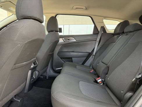 Used 2026 Kia Sportage LX AWD/4WD image 28