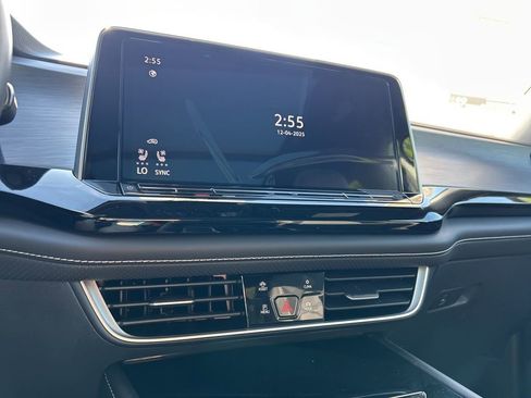 New 2026 Volkswagen Atlas Cross Sport SE FWD image 32