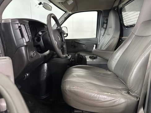 Used 2013 Chevrolet Express 1500 AWD image 11