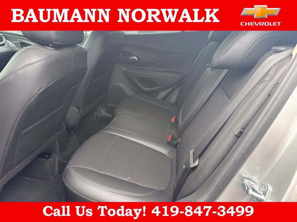 Used 2022 Buick Encore Preferred AWD/4WD image 25