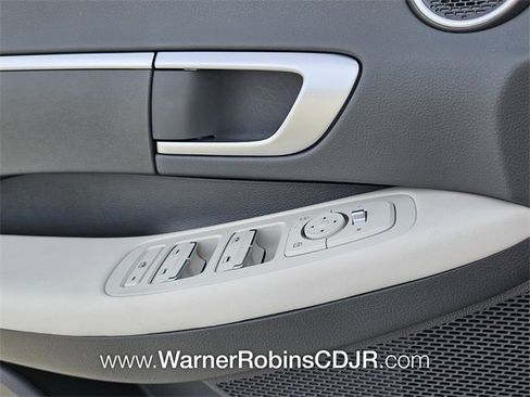 Used 2026 Hyundai Sonata SE image 29