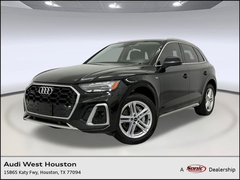 Used 2024 Audi Q5 e Prestige w/ Prestige Package image 1