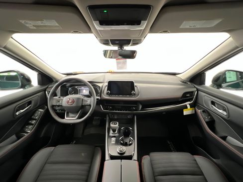 New 2026 Nissan Rogue SV image 9