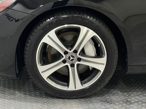 Used 2017 Mercedes-Benz E 300 4MATIC image 33