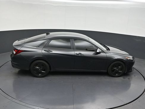 Used 2021 Hyundai Elantra SEL w/ Preferred Accessory Package FWD image 20
