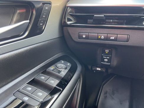 Used 2025 Nissan Murano SL image 16