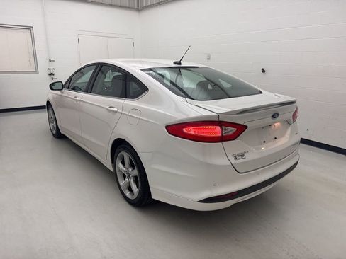 Used 2014 Ford Fusion SE image 4