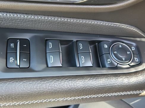 Used 2021 GMC Yukon Denali w/ LPO, Illumination Package AWD/4WD image 21