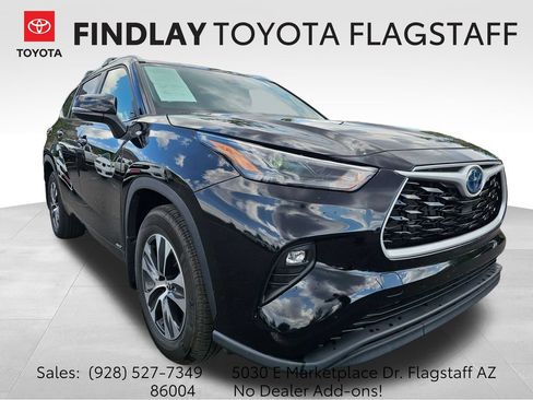 Used 2023 Toyota Highlander XLE AWD/4WD image 1