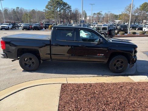 Used 2016 Chevrolet Silverado 1500 LTZ Z71 w/ Midnight Edition image 7