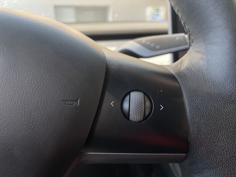 Used 2022 Tesla Model 3 Long Range AWD/4WD image 20