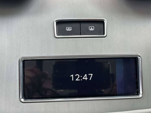 Used 2025 Lincoln Navigator Reserve AWD/4WD image 10