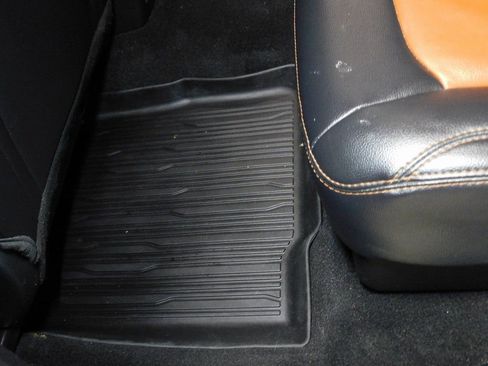 Used 2019 Ford Explorer XLT w/ XLT Desert Copper Package image 74