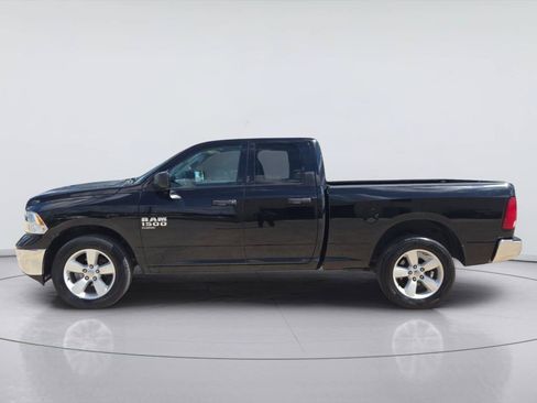 Used 2024 RAM 1500 Classic SLT AWD/4WD image 2