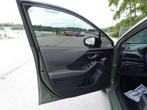 Used 2024 Subaru Crosstrek 2.5i Limited w/ Crosstrek Mirror Package AWD/4WD image 22