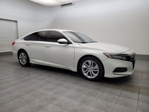 Used 2018 Honda Accord LX image 11