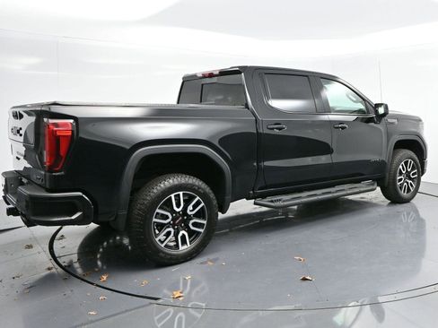 Used 2024 GMC Sierra 1500 AT4 w/ Technology Package image 7