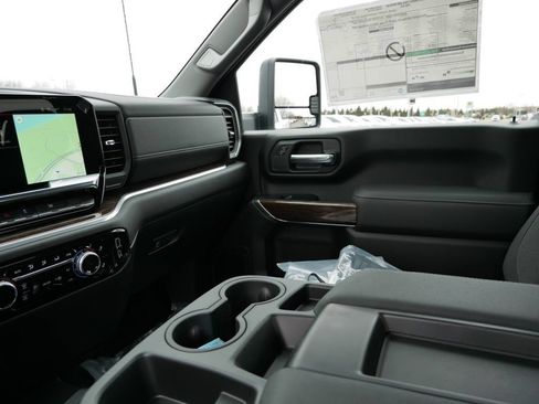 New 2026 GMC Sierra 3500 SLE AWD/4WD image 12