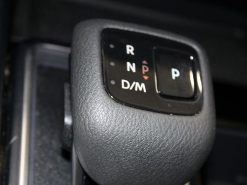Used 2024 Nissan Pathfinder SL AWD/4WD image 54