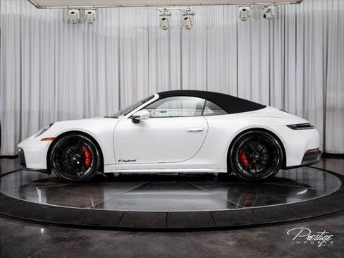 Used 2026 Porsche 911 GTS image 8