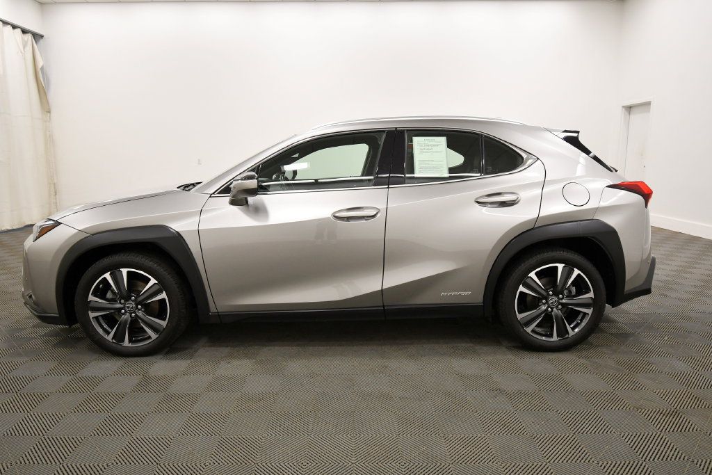 Used 2019 Lexus UX 250h w/ Premium Package AWD/4WD image 4