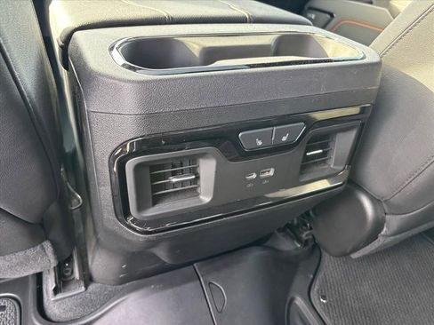 Used 2025 GMC Sierra 2500 AT4 w/ AT4 Premium Plus Package AWD/4WD image 21