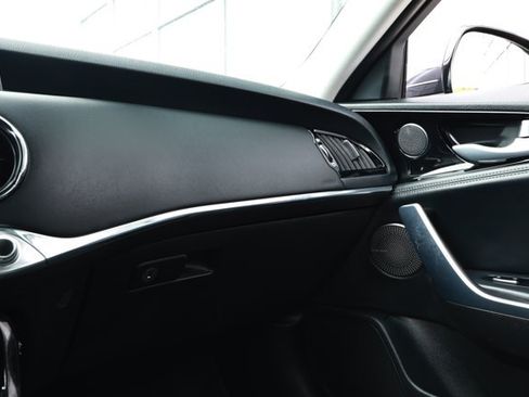 Used 2019 Kia Stinger Premium AWD/4WD image 29
