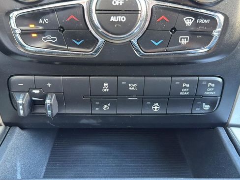 Used 2017 RAM 1500 Big Horn image 28